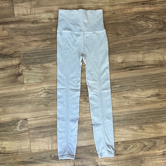 NWOT - FP Movement Good Karma Leggings XS/S - Picture 4 of 9